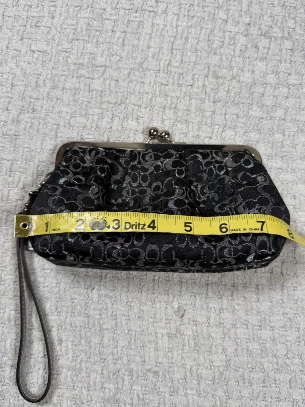 COACH Vintage Y2K Optic Lurex Framed Kisslock Clutch Wristlet Black Silver Pink